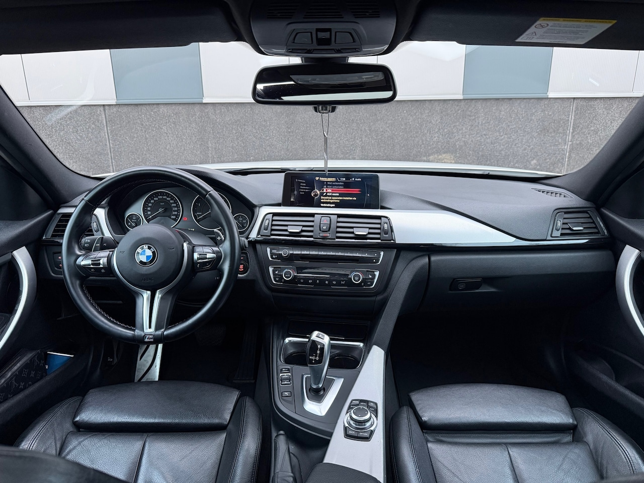 BMW 3-serie Touring - 330d Touring 3.0 Automaat | Full option | Top staat - AutoWereld.nl