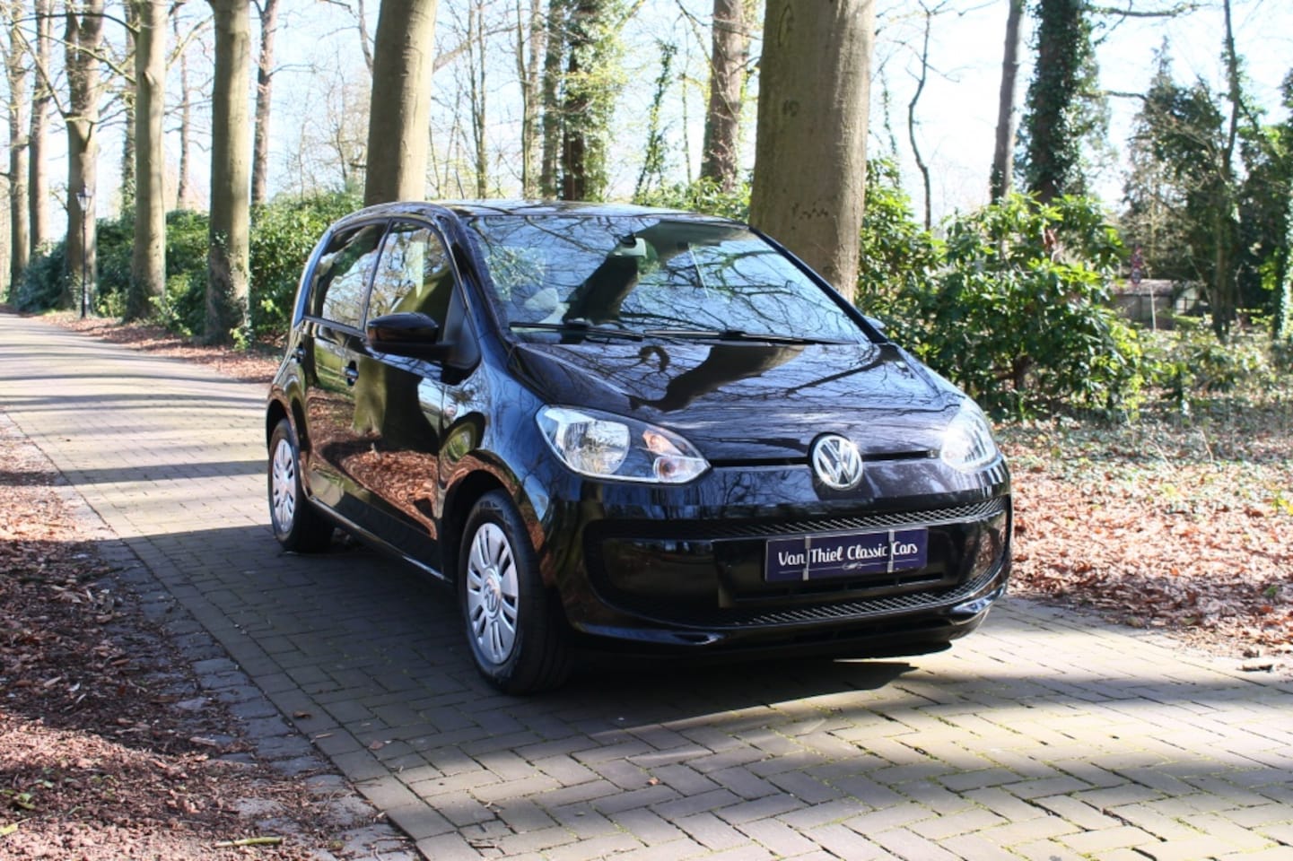 Volkswagen Up! - 1.0 move up! BlueM. - AutoWereld.nl