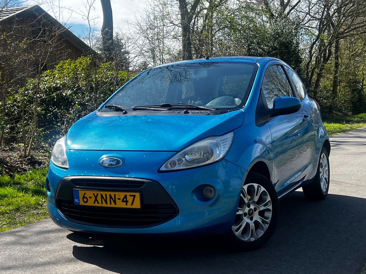 Ford Ka - 1.2 Titanium X | Airco + Nette auto Nu € 1.750,-!!! - AutoWereld.nl