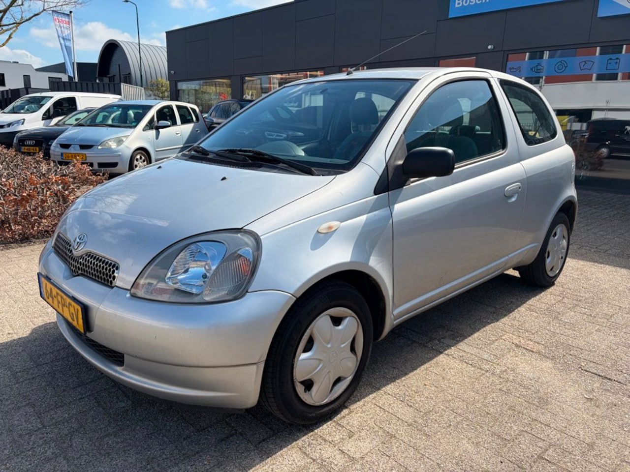 Toyota Yaris - 1.0-16V VVT-i Sol 1.0-16V VVT-i Sol, Elektrisch pakket APK 04-2027 - AutoWereld.nl
