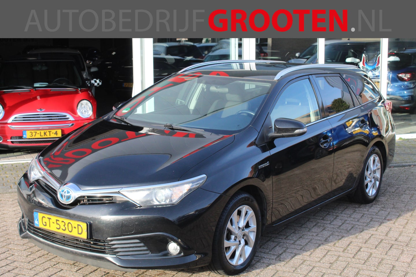Toyota Auris Touring Sports - 1.8 Hybrid Lease//Pano//Navi//Camera!! - AutoWereld.nl
