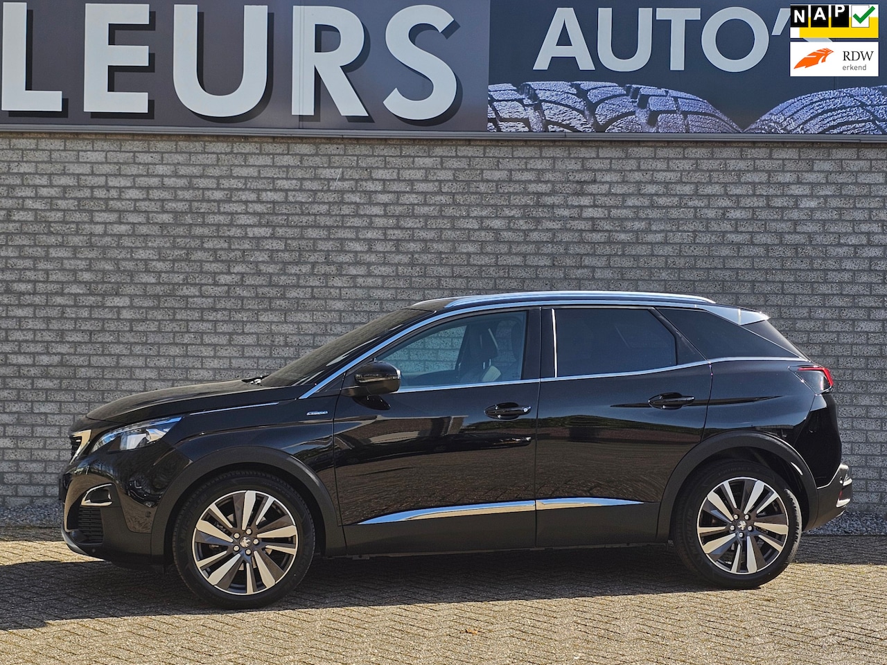 Peugeot 3008 - 1.6 PureTech GT Line Trekhaak/Pano-dak/Leer - AutoWereld.nl