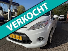 Ford Fiesta - 1.4 ST - Line Ghia / Parkeersensoren / Bluetooth / Airco / Stoelverwarming