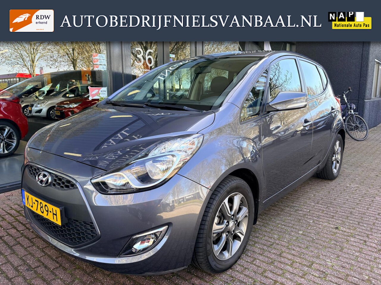Hyundai ix20 - 1.4i Go 64Dkm NAP/Airco/Camera/PDC/Navi/Lm-Velg - AutoWereld.nl