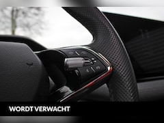 Skoda Enyaq iV - 80 Loft Edition // Panoramadak | Trekhaak | Warmtepomp | Camera | Keyless | Dealeronderhou