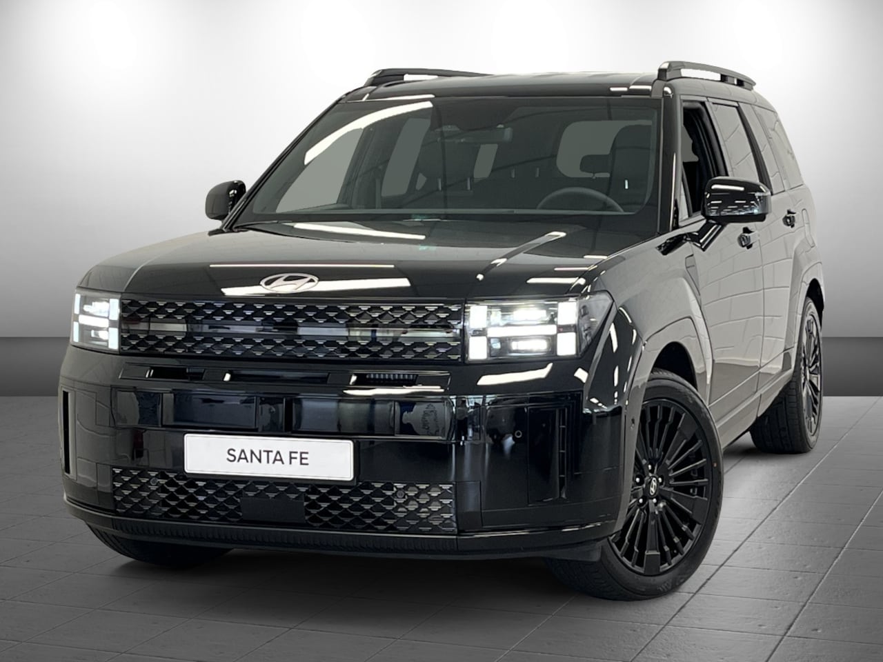 Hyundai Santa Fe - 1.6 T-GDI PHEV Black Line 4WD 7p. Plug-In Hybride automaat met Black Pack, Lederen bekledi - AutoWereld.nl