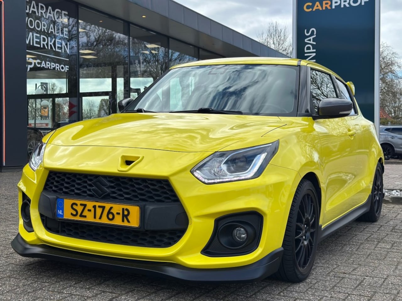 Suzuki Swift - 1.4 Sport Perfect onderhouden '' Infotainmentsystem - Camera - Sportstoel en stuur '' - AutoWereld.nl