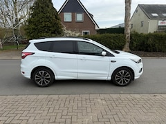 Ford Kuga - ecoboost ST Line*automaat*trekhaak*ECC*apple/android*cruise*Opendak