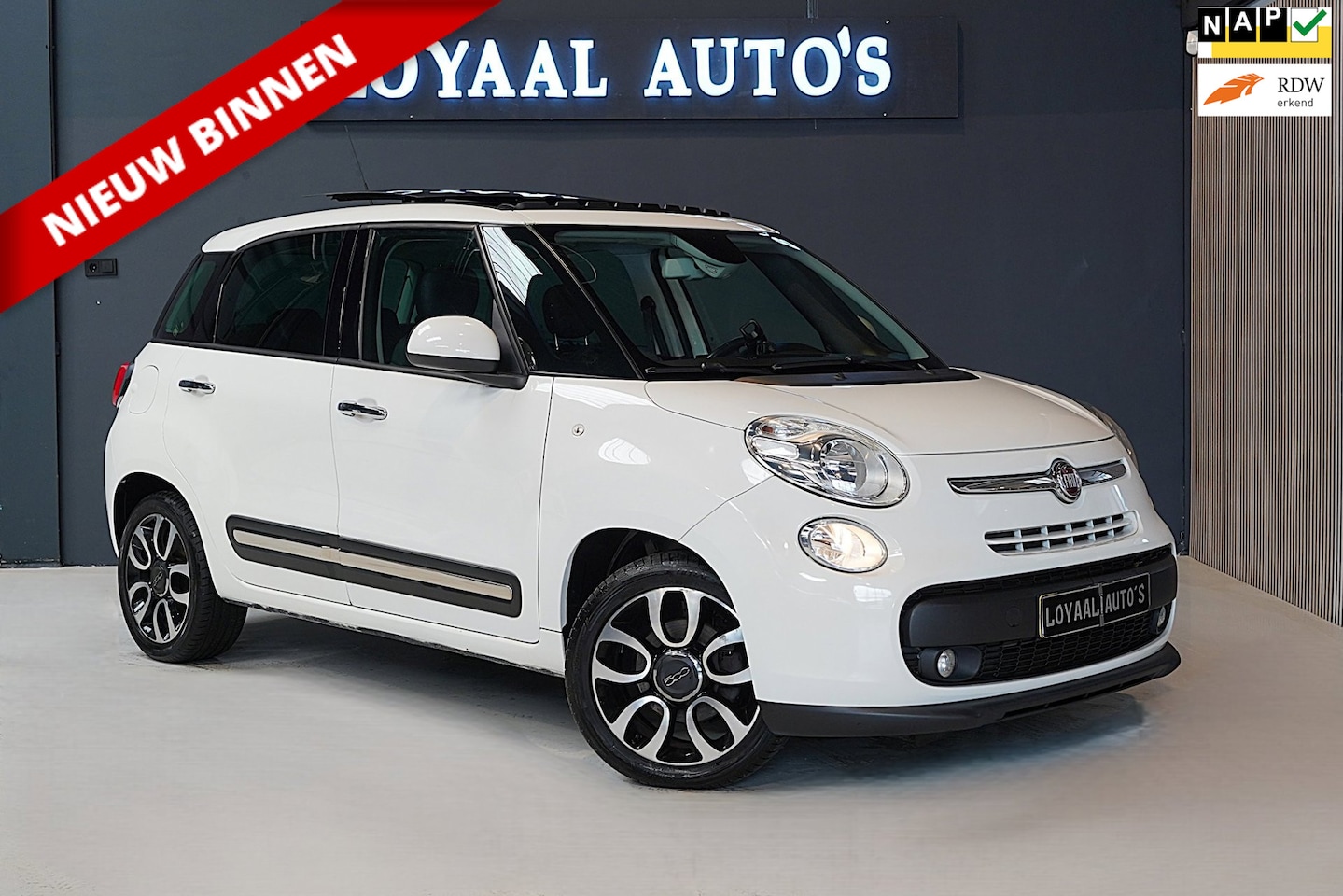 Fiat 500 L - 0.9 TwinAir Lounge | PANODAK | CRUISE | AIRCO | ELEK.RAMEN | NAP | APK. - AutoWereld.nl