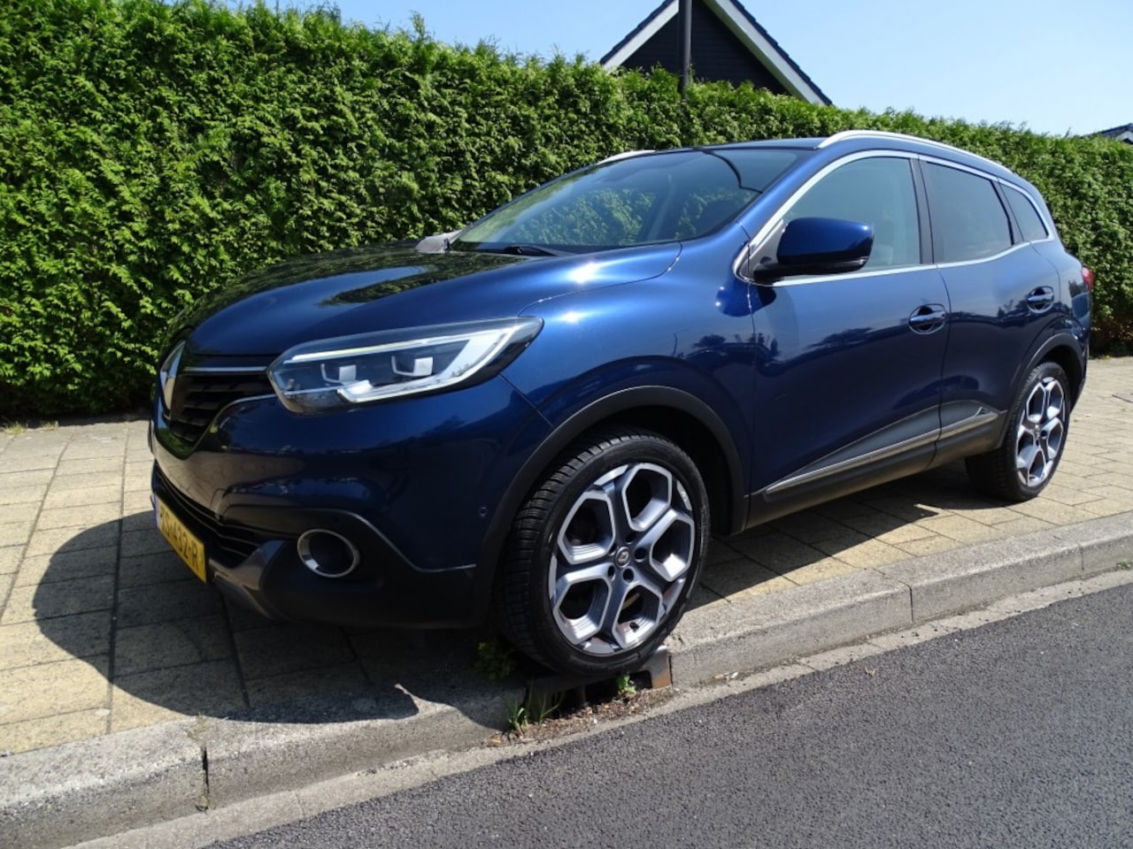 Renault Kadjar - 1.2 TCE BOSE-130 Pk-Navi-Blth-Clima-Media App-Cruise - AutoWereld.nl