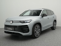 Volkswagen Tayron - R-Line 1.5 eHybrid 272 PK | LED Plus | Panoramadak | DCC | Black Style | Achteruitrijcamer