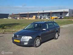 Skoda Octavia Combi - 1.8 TSI Elegance Attractive Business