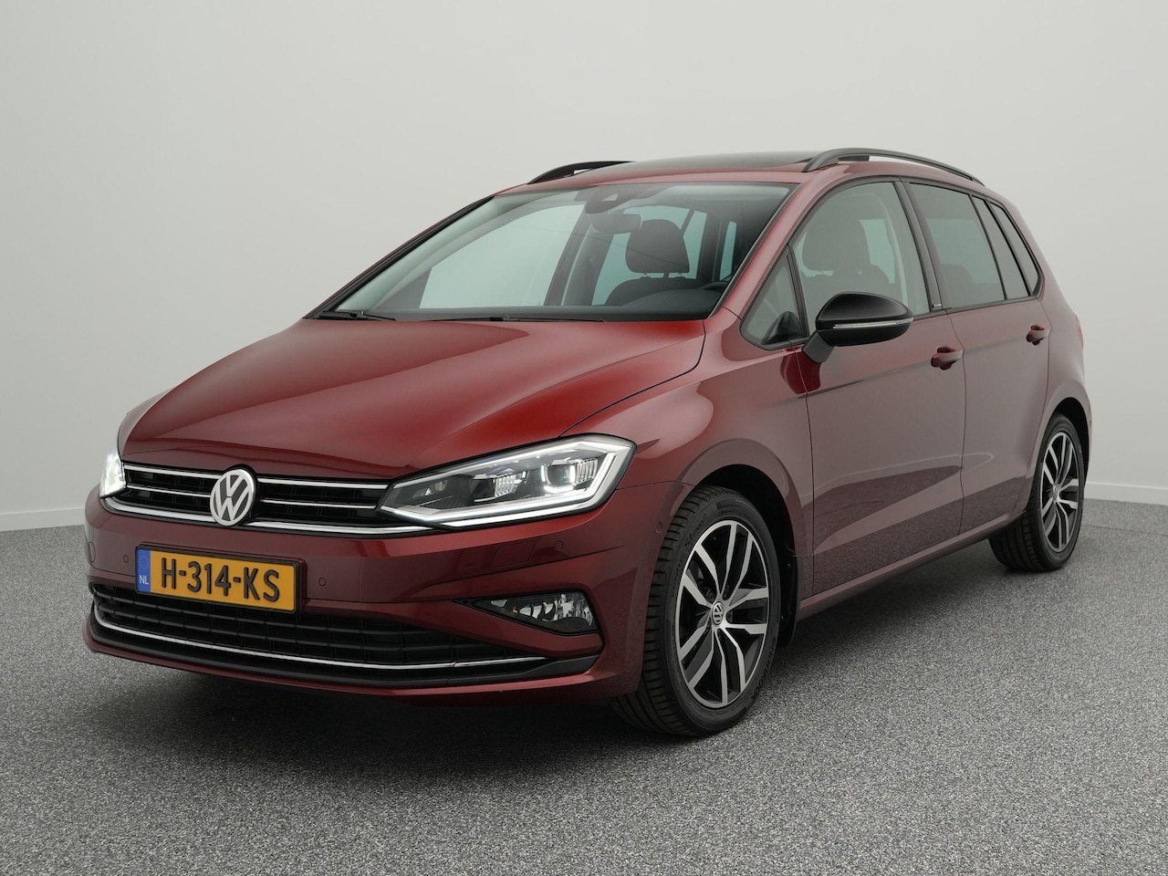 Volkswagen Golf Sportsvan - 1.5 TSI 130 PK DSG IQ Drive | LED | Panoramadak | Side Assist | Achteruitrijcamera | Trekh - AutoWereld.nl