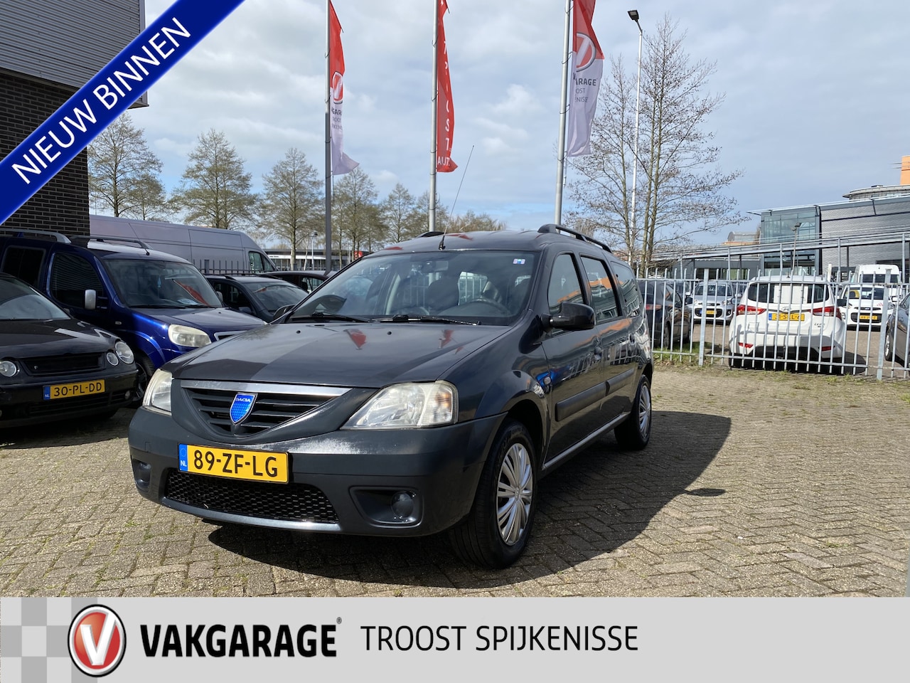 Dacia Logan MCV - 1.6 Ambiance 7 Persoons,APK 10-01-2027,Airco,Trekhaak,Elektrischpakket,Stuurbekrachting,Da - AutoWereld.nl