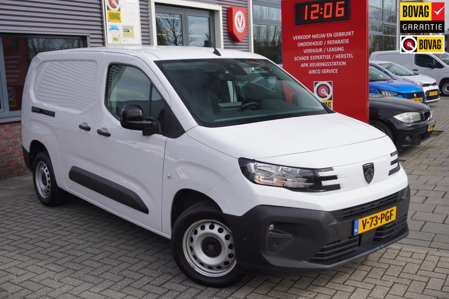 Peugeot Partner - 1.5 BlueHDi 130 S&S L2 / Carplay / 360 Camera / Blind spot / Btw - AutoWereld.nl