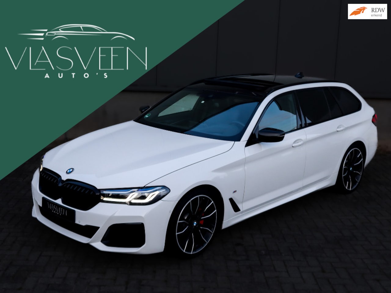 BMW 5-serie Touring - 520i High Executive M-Sport/Panorama/Lee - AutoWereld.nl