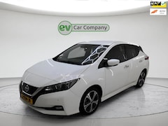 Nissan LEAF - N-Connecta 40 kWh | SOH 90% | Camera | 1e Eigenaar | Stoel- en stuurverwarming | Cruise Co