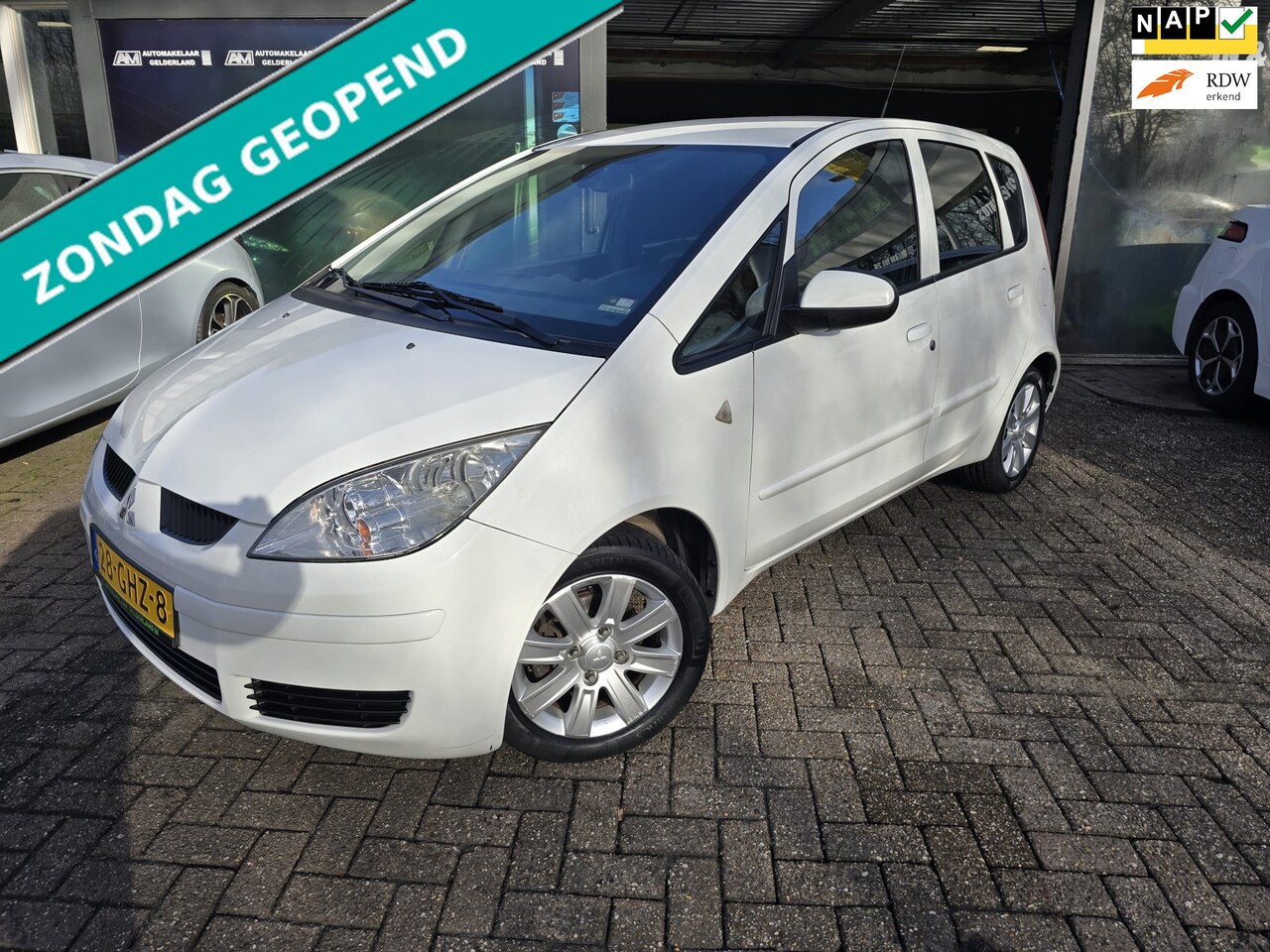 Mitsubishi Colt - 1.3 Invite+ | NIEUWE APK | 12MND GARANTIE | AIRCO | LMV | ELEC PAKKET | - AutoWereld.nl
