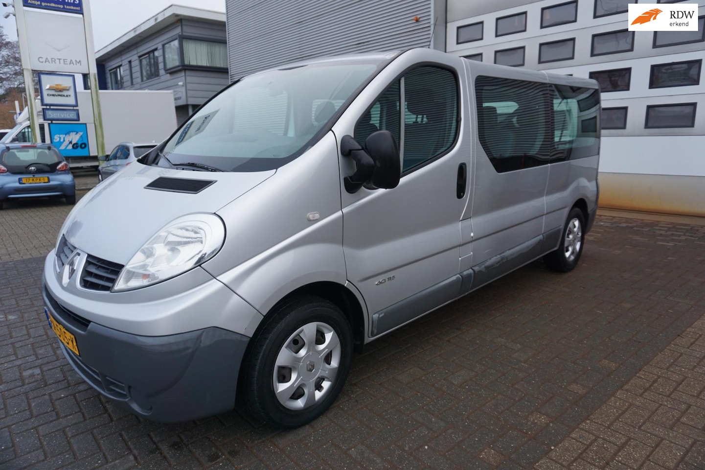 Renault Trafic Passenger - 2.0 dCi T29 L2H 84KW 9ERSOON /MARGE / NAVI / AIRCO - AutoWereld.nl