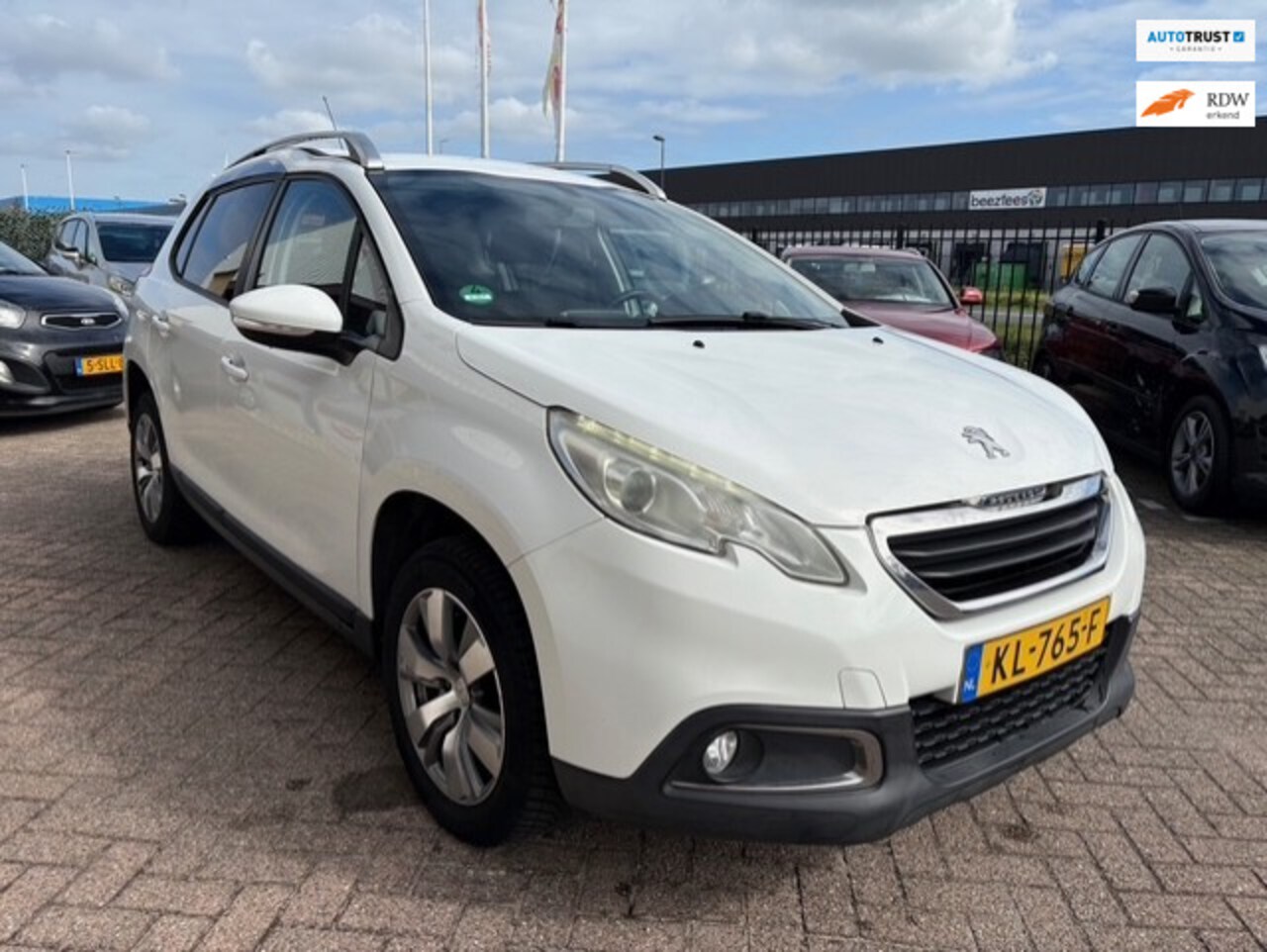 Peugeot 2008 - 1.2 VTi Active 1.2 VTi Active - AutoWereld.nl
