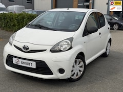 Toyota Aygo - 1.0 VVT-i Access | NAP | Weinig gelopen | Zuinige auto