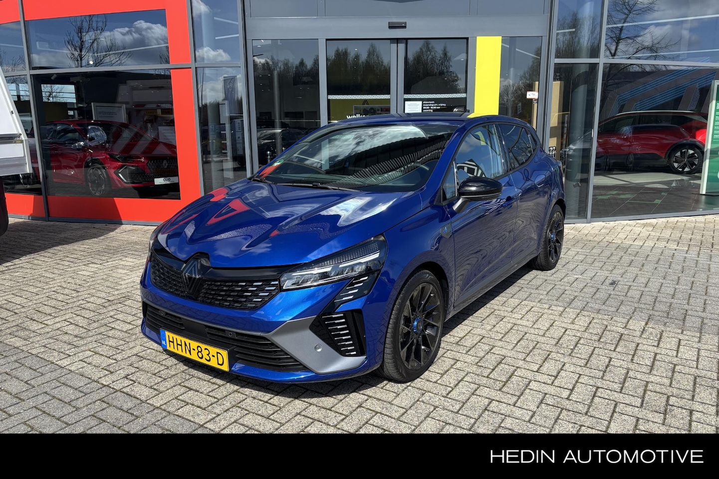 Renault Clio - 1.6 E-Tech Full Hybrid 145 esprit Alpine | navi | carplay | Adaptive cruise control - AutoWereld.nl