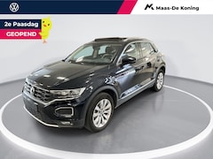 Volkswagen T-Roc - 1.5 TSI 150pk DSG Sport · Panoramadak · Camera · Keyless · Apple/Android Car Play · Naviga