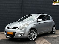 Hyundai i20 - 1.2i Dynamic | Airco | Lichtmetalen Velgen