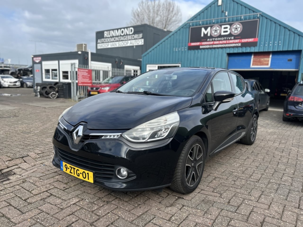 Renault Clio - 1.5 dCi Clima Keyless Dynamique Luxe - AutoWereld.nl
