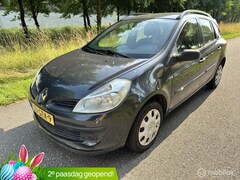 Renault Clio Estate - 1.2-16V*1E EIGENAAR*NAP*APK 07/26