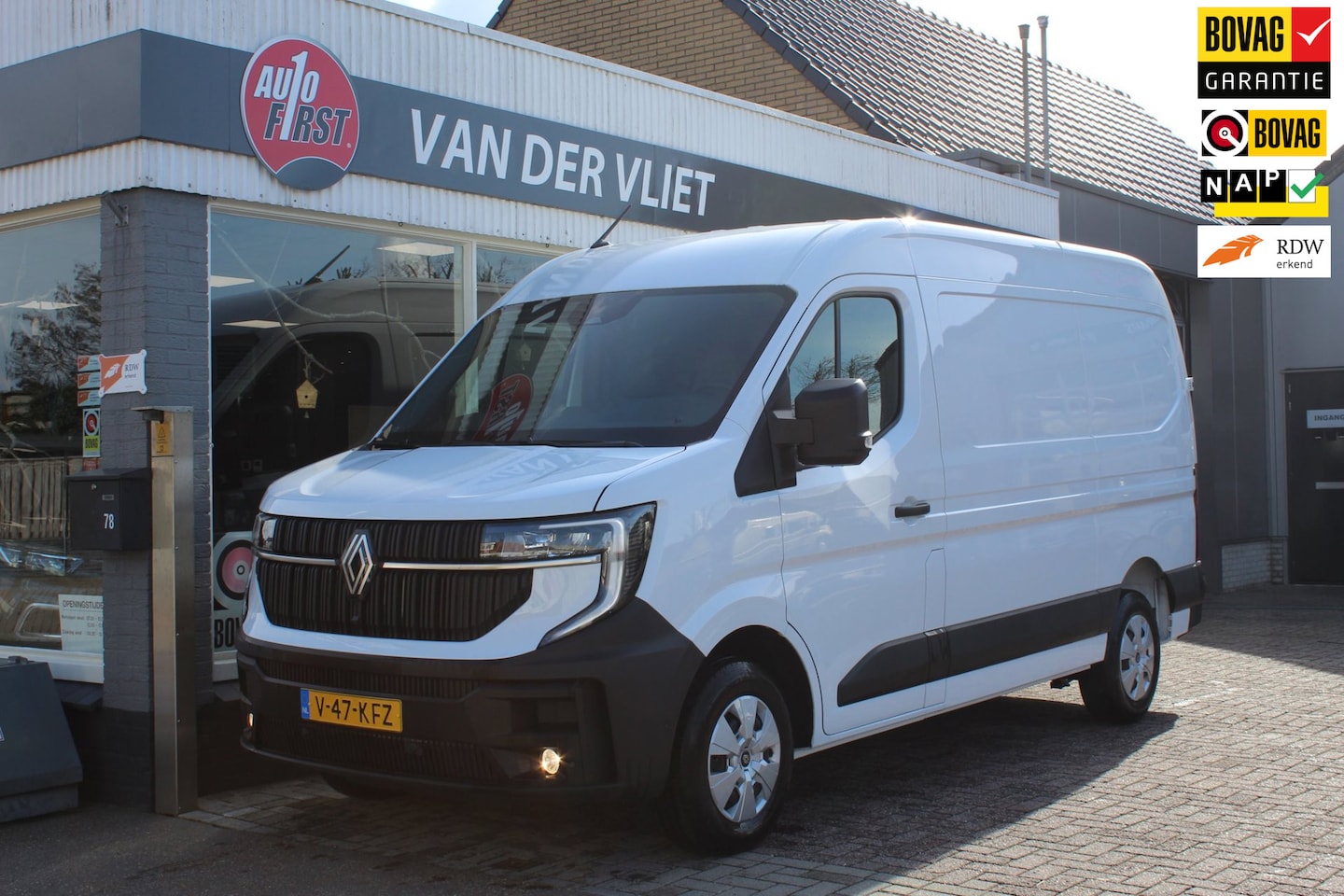 Renault Master - T35 2.0 dCi 150 L2H2 Extra T35 2.0 dCi 150 L2H2 Extra - AutoWereld.nl