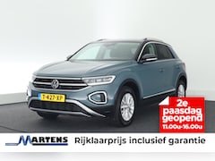 Volkswagen T-Roc - 1.5 TSI 150pk Style Trekhaak Camera Led Keyless Stoelverwarming Virtual Cockpit App-Connec