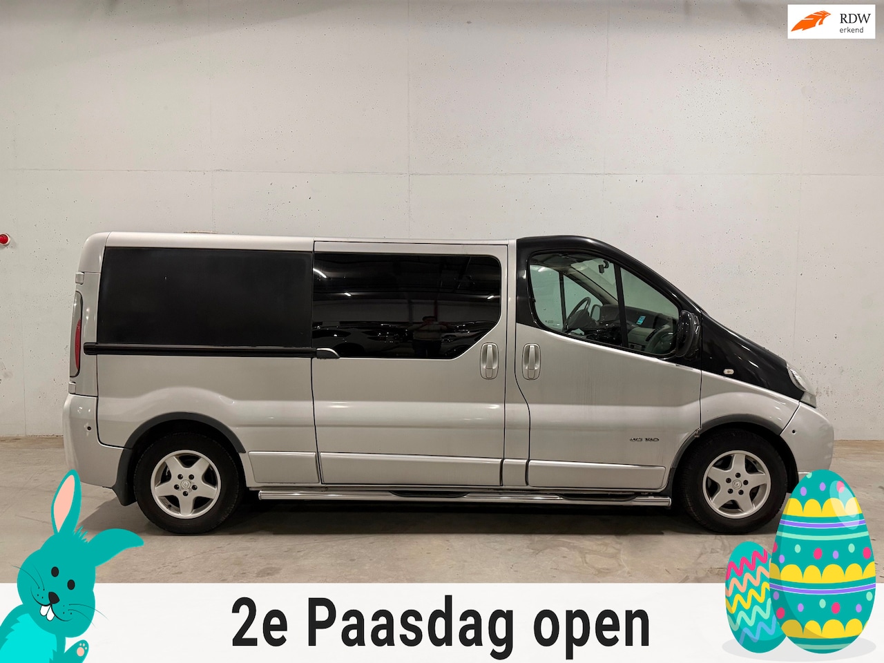 Renault Trafic - 2.5 dCi L2H1 DC Leer Navi Airco Cruise C. Trekhaak - AutoWereld.nl