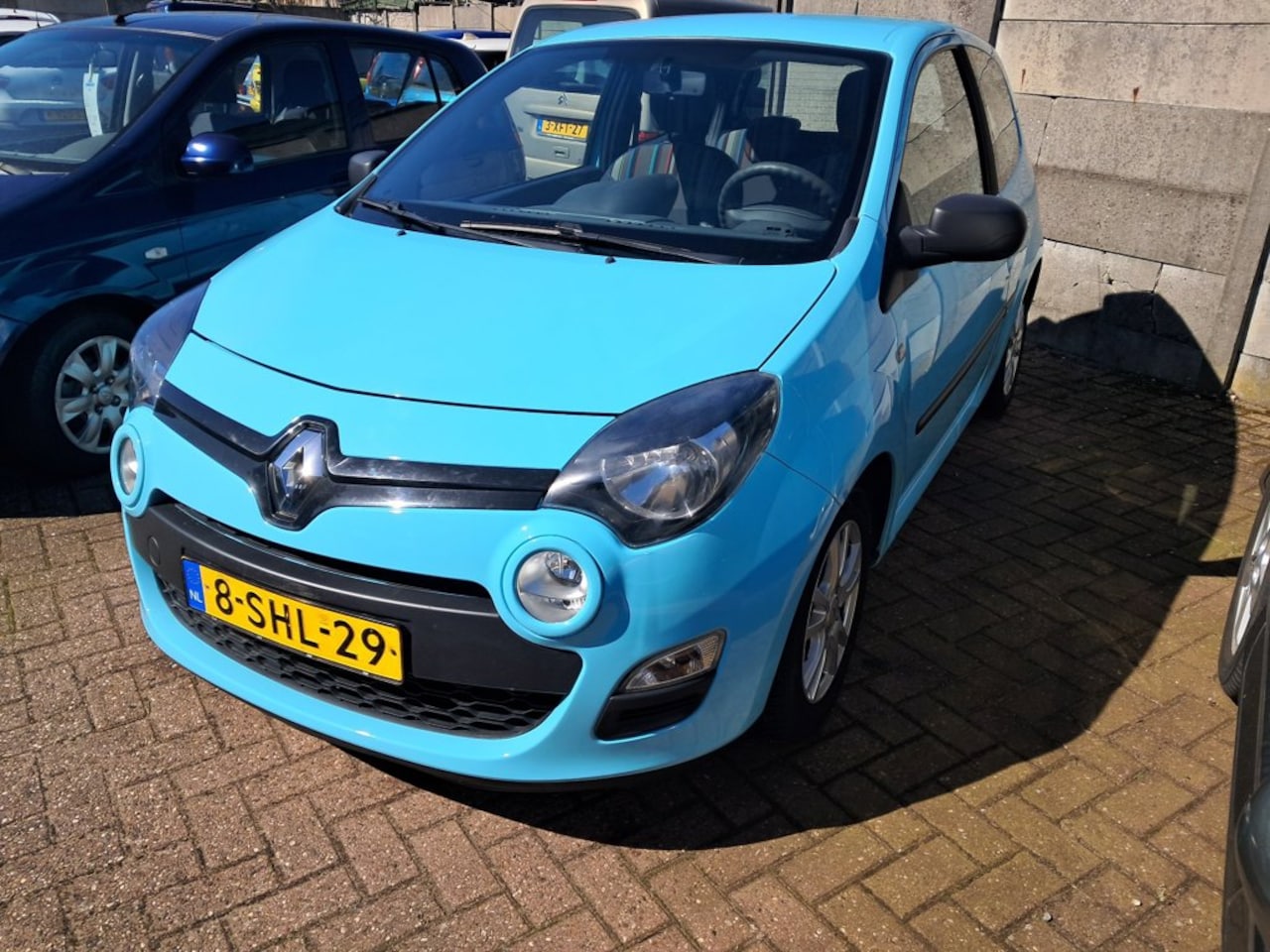 Renault Twingo - 1.2 16V Parisienne 1.2 16V Parisienne - AutoWereld.nl