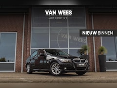 BMW 3-serie - 318i Business Line | NL auto | Facelift | Xenon | Navigatie | Bluetooth | Leer | PDC | Cru