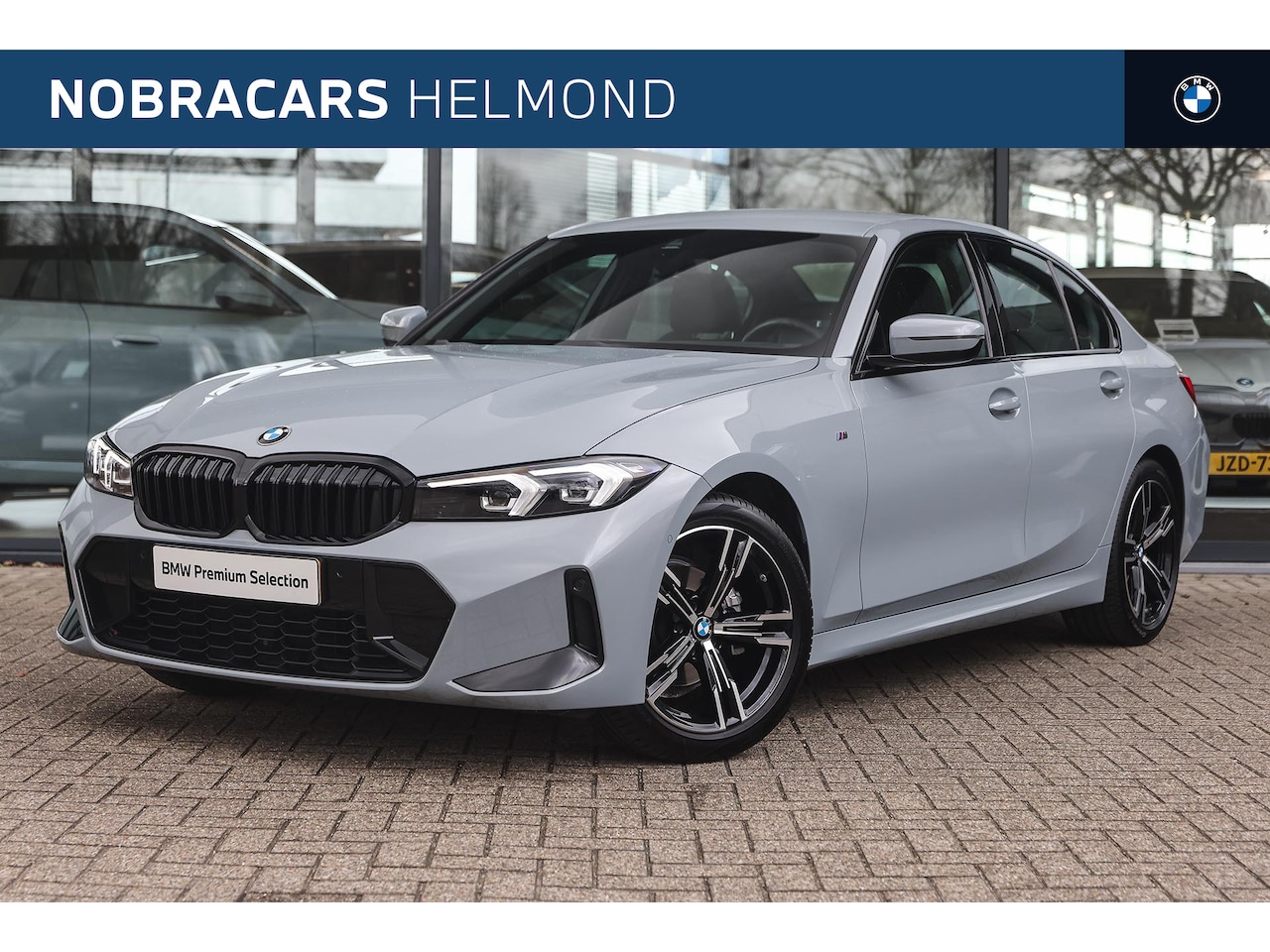 BMW 3-serie - 318i M Sport Automaat / Sportstoelen / Parking Assistant / Widescreen Display / Live Cockp - AutoWereld.nl