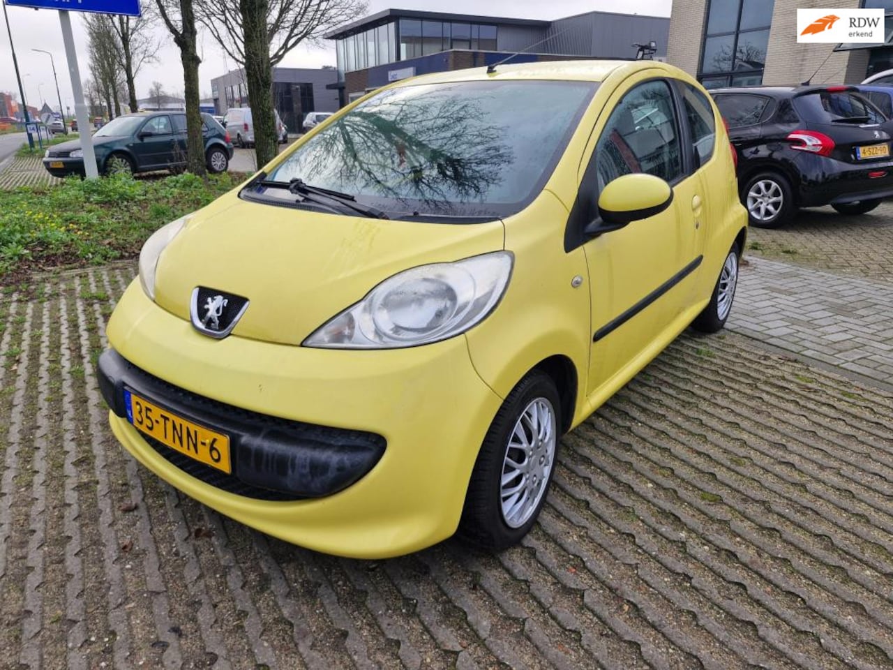 Peugeot 107 - 1.0-12V XR Bj.2006 Kmst .271916 Met APK tot 12-`12-2026 - AutoWereld.nl