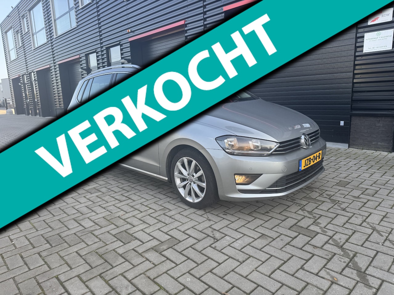 Volkswagen Golf Sportsvan - 2.0 TDI Highline | AUTOMAAT | PDC | NAVIGATIE | CAMERA | ELEC. PAKKET - AutoWereld.nl