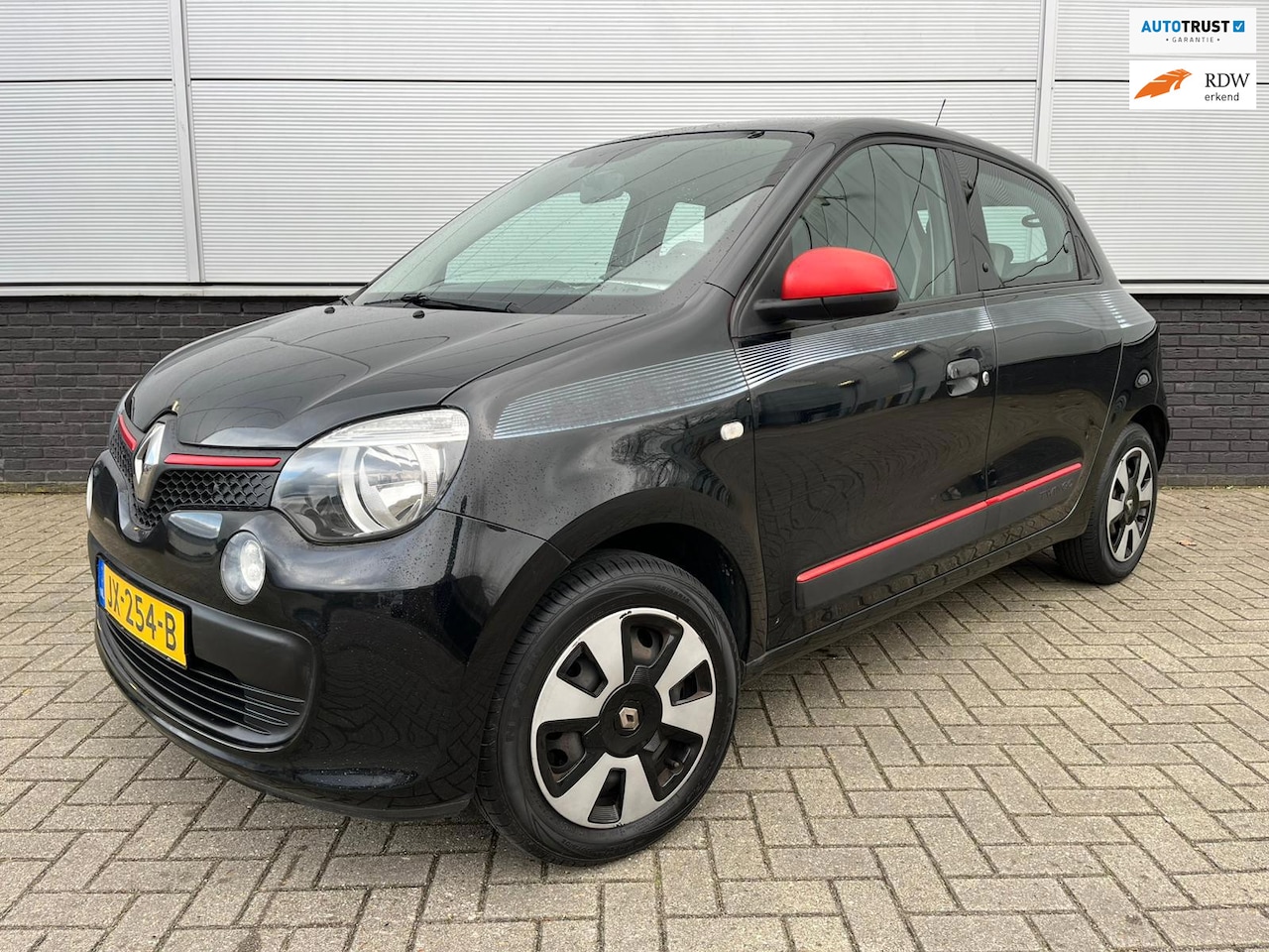 Renault Twingo - 1.0 SCe Collection 5drs Airco - isofix - bluetooth - 1e eigenaar - Lage km-stand - AutoWereld.nl
