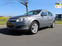Opel Astra - 1.6 Temptation Airco