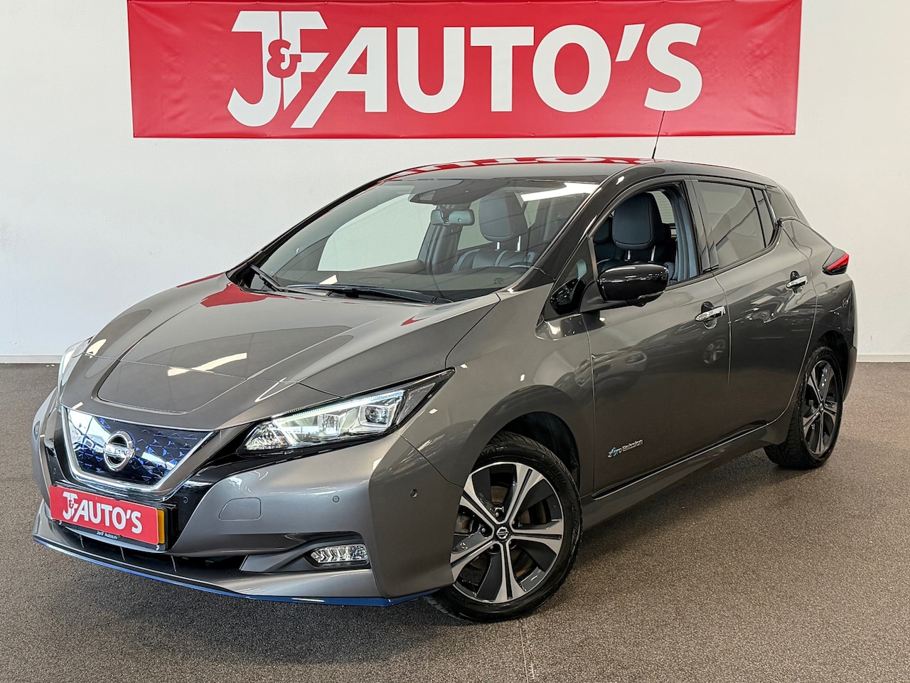 Nissan LEAF - E+ TEKNA 62 kWh LEER, NAVIGATIE/CAMERA, CRUISE, 218 PK - AutoWereld.nl