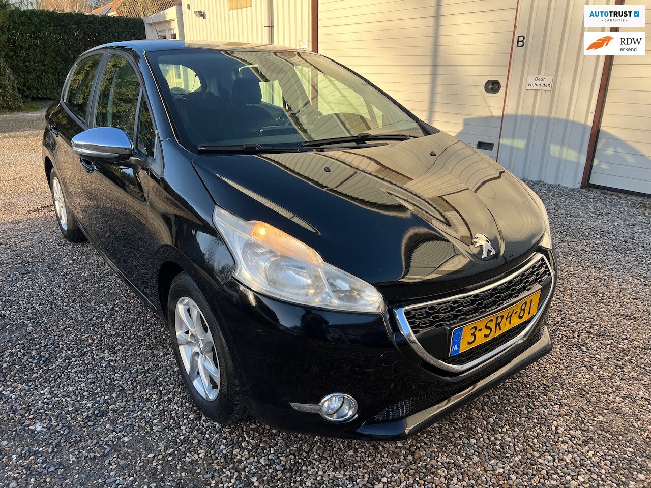 Peugeot 208 - 1.2 e-VTi AUT Active NAVI.AIRCO.CRUISE.NAP! - AutoWereld.nl
