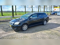 Toyota Avensis Wagon - 1.8 VVTi Luna Business