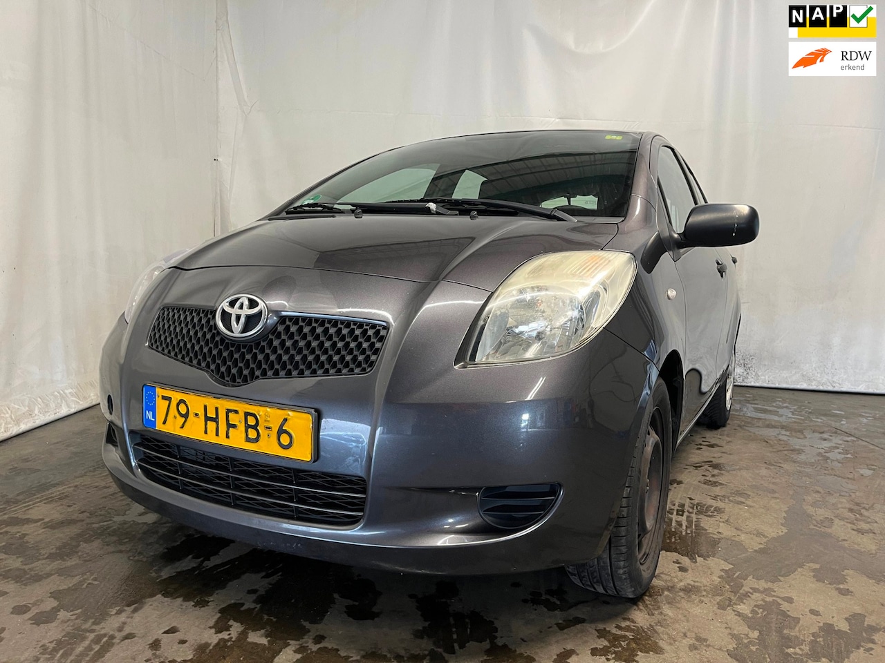 Toyota Yaris - 1.3 VVTi Sol 1.3 VVTi Sol - Schade - AutoWereld.nl