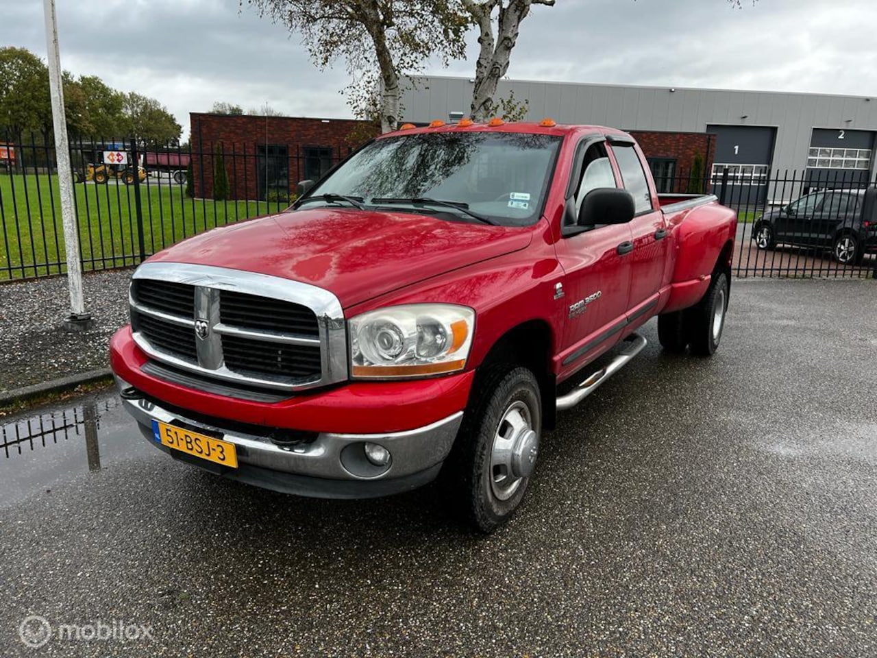 Dodge Ram - 3500 Dually 4x4 Handgeschakeld Cummins - AutoWereld.nl