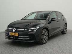 Volkswagen Golf - 1.5 eHybrid 204 PK Style Edition | LED Matrix IQ | Trekhaak | Navigatie Via Smartphone | A