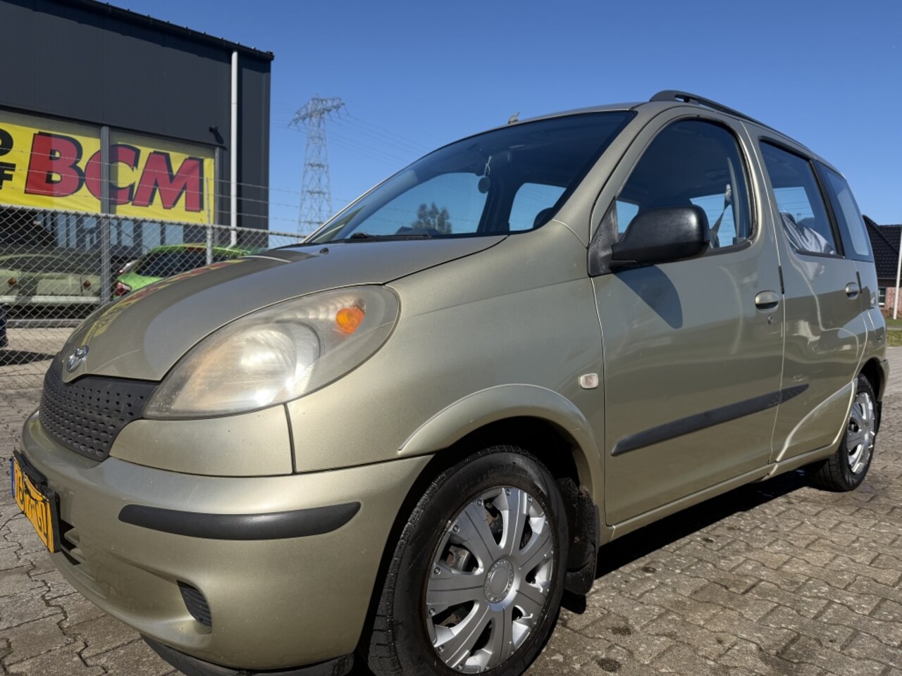 Toyota Yaris Verso - 1.3-16V VVT-i Sol 1.3-16V VVT-i Sol - AutoWereld.nl