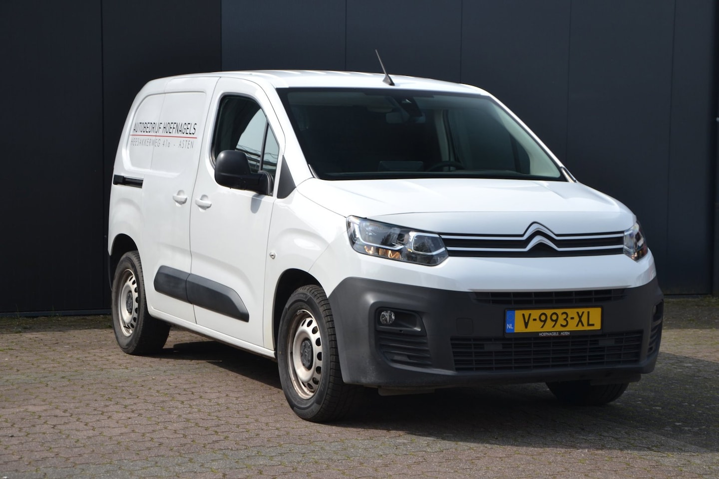 Citroën Berlingo - 1.5 130 PK * H-6 * Worker off Grid * - AutoWereld.nl