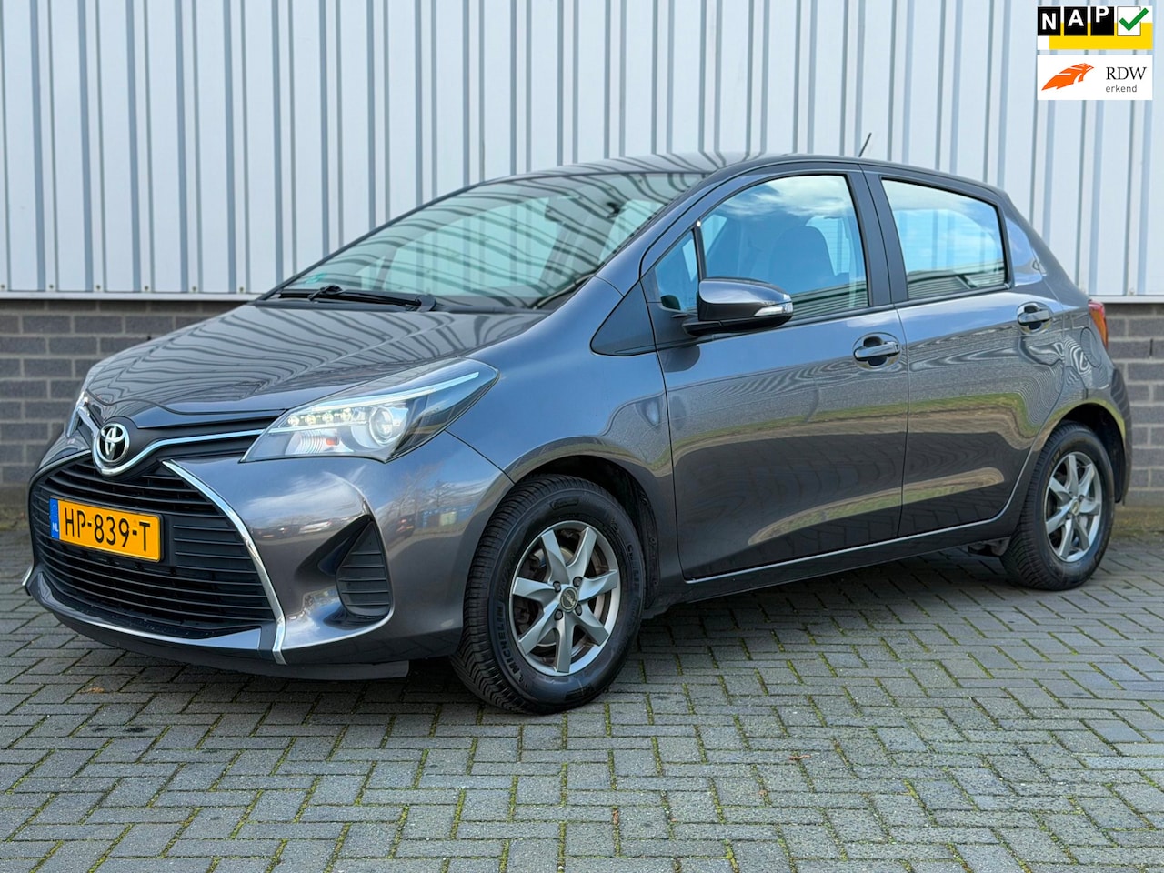 Toyota Yaris - 1.0 VVT-i Aspiration |Navi|Airco|Camera|Bluetooth|5 Deurs - AutoWereld.nl