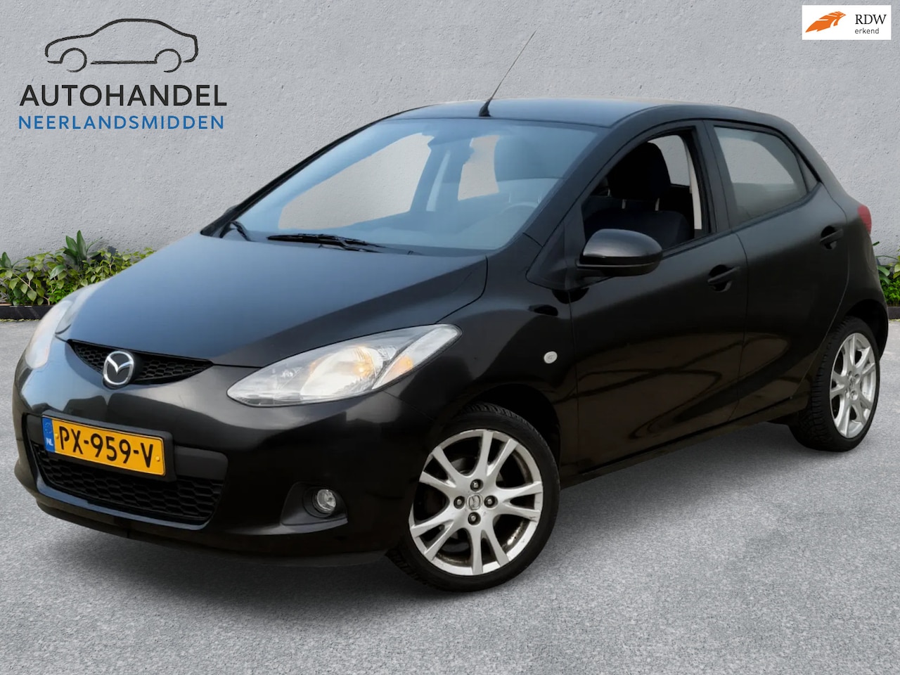 Mazda 2 - 1.3hp S-VT Touring stoelverwarming AIRCO AUX - AutoWereld.nl
